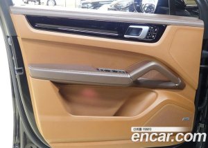 Porsche Cayenne 3.0 2020 года из Южной Кореи