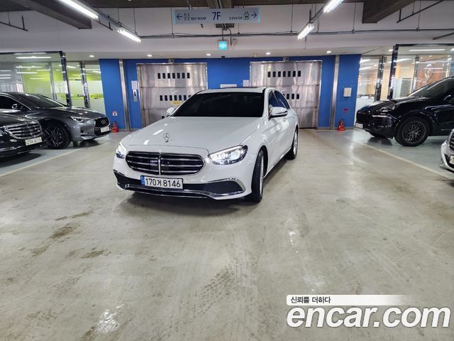 Mercedes-Benz E-Class E250 Exclusive 2021 года из Кореи