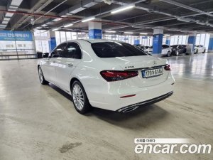 Mercedes-Benz E-Class E250 Exclusive 2021 года из Южной Кореи