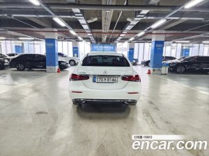 Mercedes-Benz E-Class E250 Exclusive 2021 года из Южной Кореи