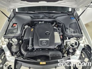Mercedes-Benz E-Class E250 Exclusive 2021 года из Южной Кореи