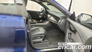 Audi SQ8 4.0 TDI 4WD 2021 года из Южной Кореи