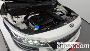 Kia Seltos Бензин 1.6 Turbo 2WD 2020 года из Южной Кореи