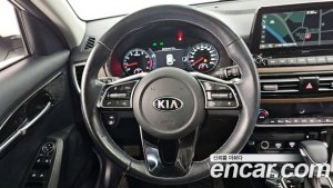 Kia Seltos Бензин 1.6 Turbo 2WD 2020 года из Южной Кореи