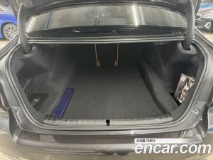 BMW 5-Series 520i M Sport 2021 года из Южной Кореи