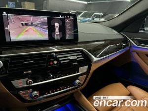 BMW 5-Series 520i M Sport 2021 года из Южной Кореи