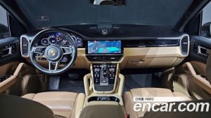 Porsche Cayenne 3.0 E-하이브리드 2020 года из Южной Кореи
