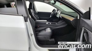 Tesla Model Y Standard RANGE 2021 года из Южной Кореи
