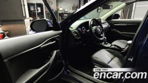 Kia Seltos Бензин 1.6 Turbo 2WD 2022 года из Южной Кореи