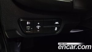 Kia Seltos Бензин 1.6 Turbo 2WD 2022 года из Южной Кореи