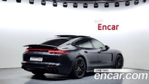 Porsche Panamera 4.0 GTS 2020 года из Южной Кореи