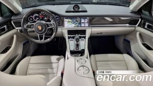 Porsche Panamera 4.0 GTS 2020 года из Южной Кореи