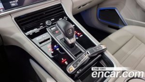 Porsche Panamera 4.0 GTS 2020 года из Южной Кореи