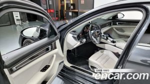Porsche Panamera 4.0 GTS 2020 года из Южной Кореи