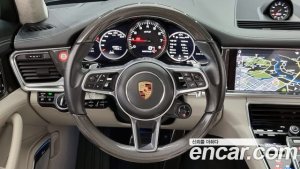 Porsche Panamera 4.0 GTS 2020 года из Южной Кореи