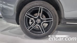 Mercedes-Benz GLC-Class GLC300 4MATIC Coupe 2020 года из Южной Кореи