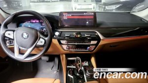 BMW 5-Series 520i Luxury 2021 года из Южной Кореи