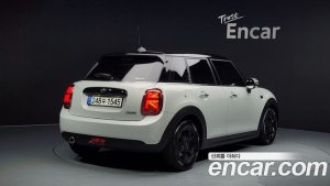 Mini Cooper 5Door DEFAULT 2020 года из Южной Кореи