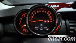 Mini Cooper 5Door DEFAULT 2020 года из Южной Кореи