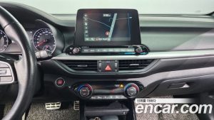 Kia K3 5Door GT Plus 2020 года из Южной Кореи