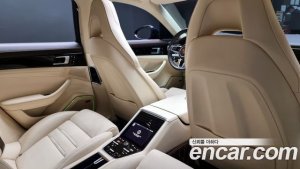 Porsche Panamera 3.0 AWD 2020 года из Южной Кореи