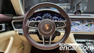 Porsche Panamera 3.0 AWD 2020 года из Южной Кореи