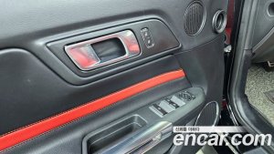 Ford Mustang Cabriolet 2020 года из Южной Кореи