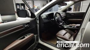 Renault-KoreaSamsung QM6 2.0 GDe RE Signature 2WD 2020 года из Южной Кореи