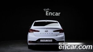 Hyundai AVANTE 1.6 2020 года из Южной Кореи