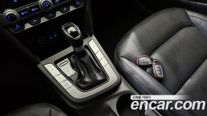Hyundai AVANTE 1.6 2020 года из Южной Кореи