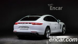 Porsche Panamera 3.0 AWD 2020 года из Южной Кореи