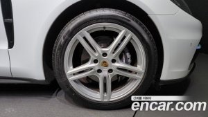 Porsche Panamera 3.0 AWD 2020 года из Южной Кореи