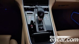 Porsche Panamera 3.0 AWD 2020 года из Южной Кореи