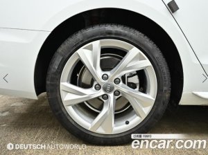 Audi A4 40 TFSI Premium 2021 года из Южной Кореи