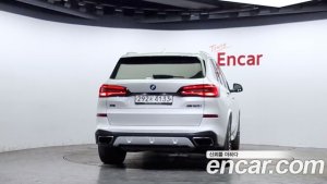 BMW X5 M50i 2021 года из Южной Кореи