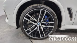 BMW X5 M50i 2021 года из Южной Кореи
