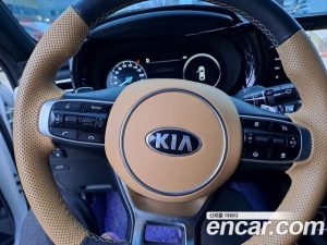 Kia K5 1.6 Turbo 2021 года из Южной Кореи