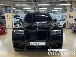 Rolls-Royce Cullinan 6.7 V12 2020 года из Южной Кореи