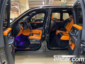 Rolls-Royce Cullinan 6.7 V12 2020 года из Южной Кореи