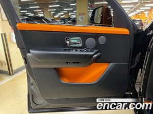 Rolls-Royce Cullinan 6.7 V12 2020 года из Южной Кореи