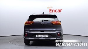 Kia Niro 1.6 HEV 2020 года из Южной Кореи