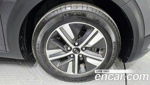Kia Niro 1.6 HEV 2020 года из Южной Кореи