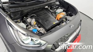 Kia Niro 1.6 HEV 2020 года из Южной Кореи