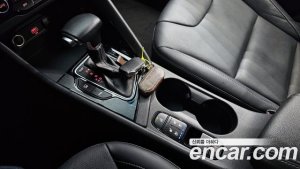 Kia Niro 1.6 HEV 2020 года из Южной Кореи