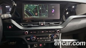 Kia Niro 1.6 HEV 2020 года из Южной Кореи