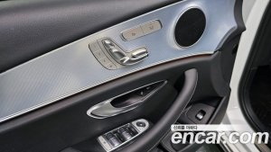 Mercedes-Benz E-Class E250 Avantgarde 2020 года из Южной Кореи