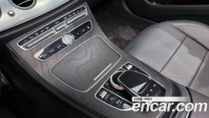 Mercedes-Benz E-Class E250 Avantgarde 2020 года из Южной Кореи
