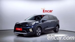 Kia Niro 1.6 HEV 2020 года из Южной Кореи