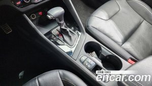 Kia Niro 1.6 HEV 2020 года из Южной Кореи
