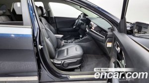 Kia Niro 1.6 HEV 2020 года из Южной Кореи